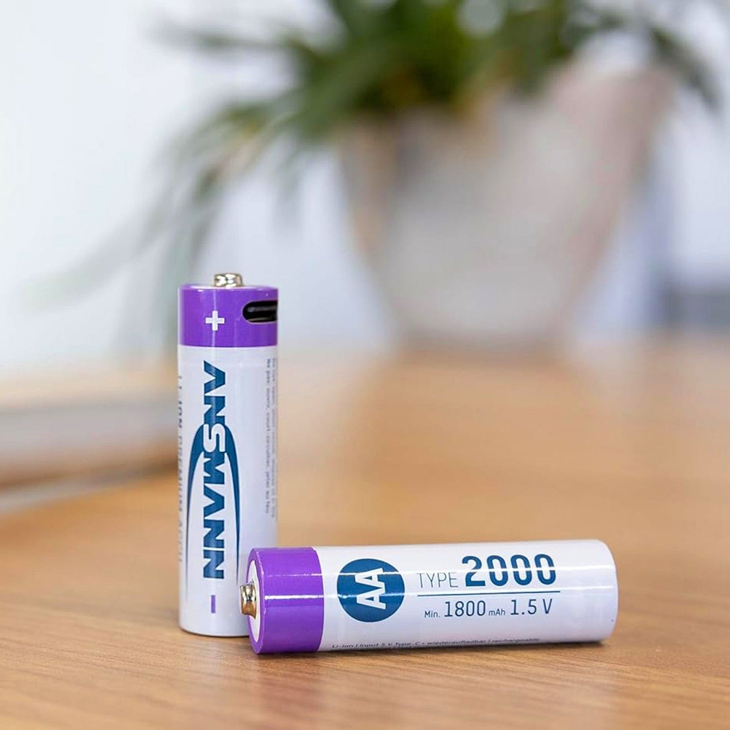 USB-C Rechargeable Li-Ion AA Batteries (4-pack, 2000mAh)