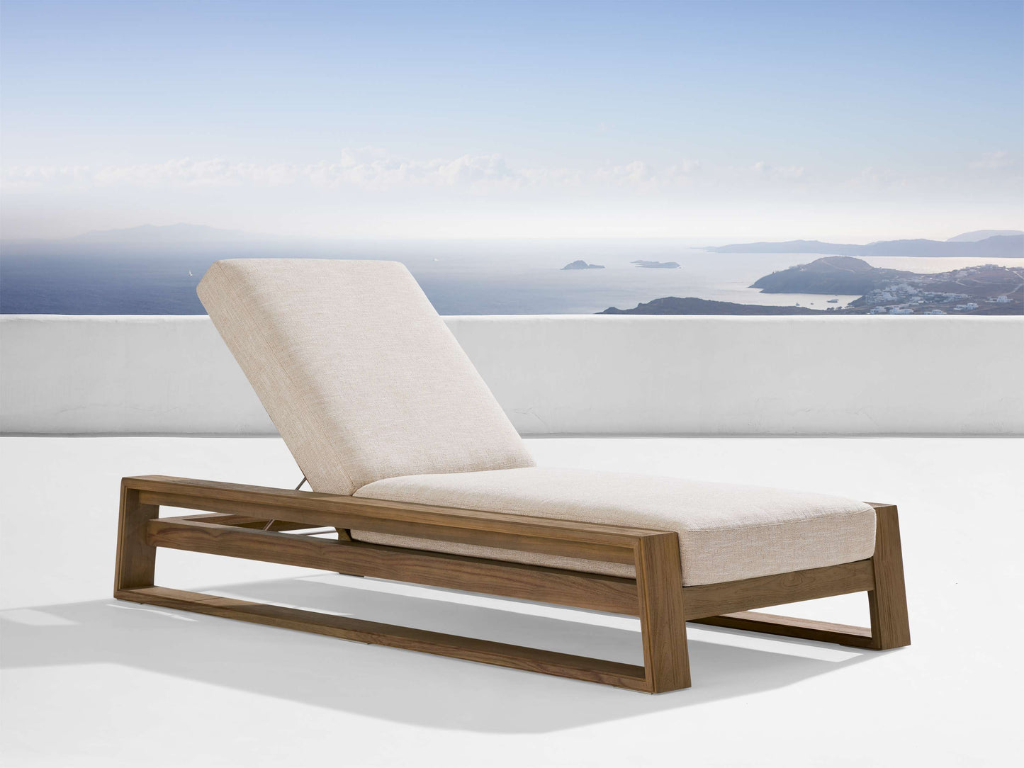 Canyon Outdoor Teak Chaise in Priano Malt