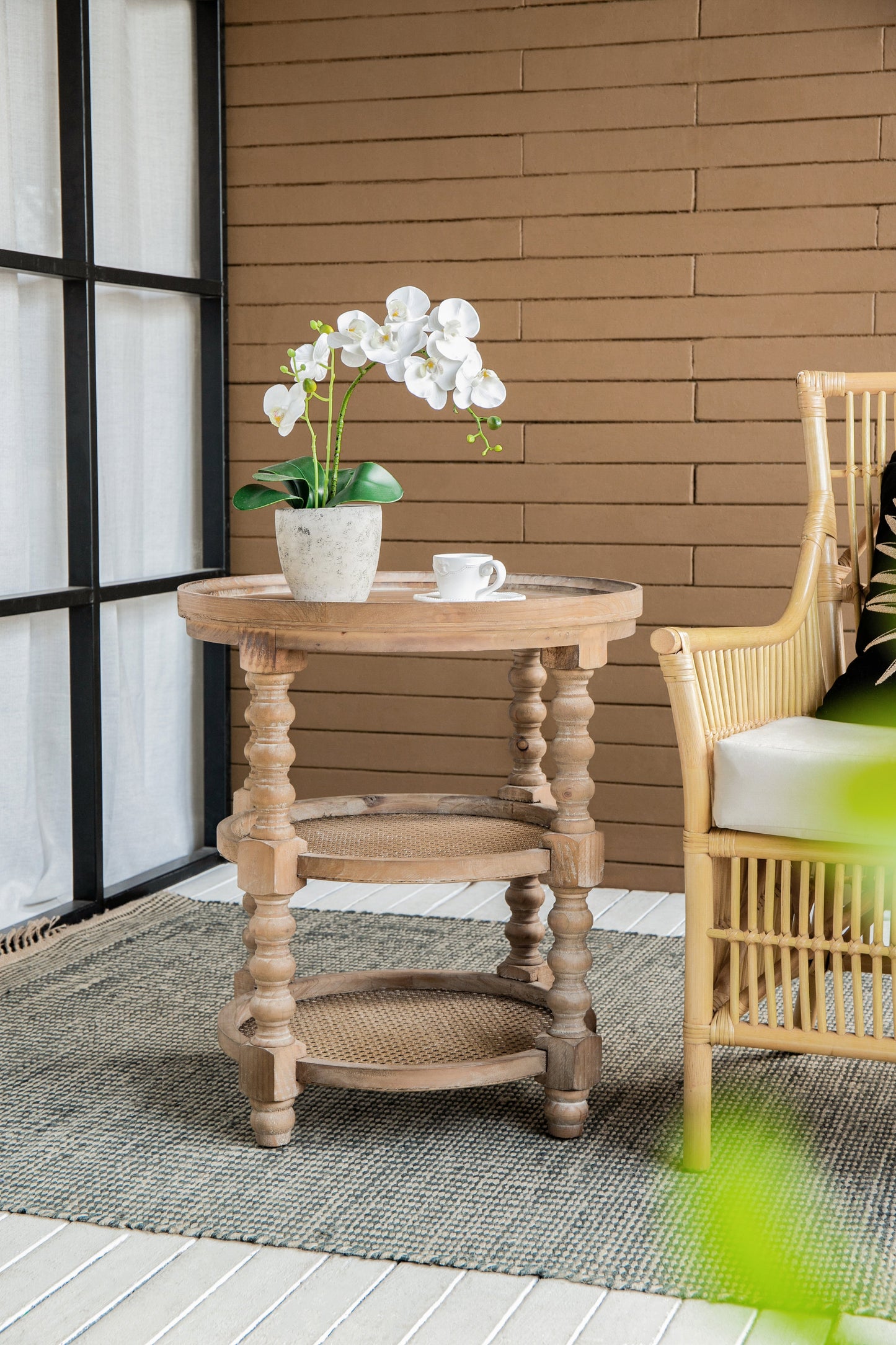 Round 3-Tiered Side Table with Turned Legs