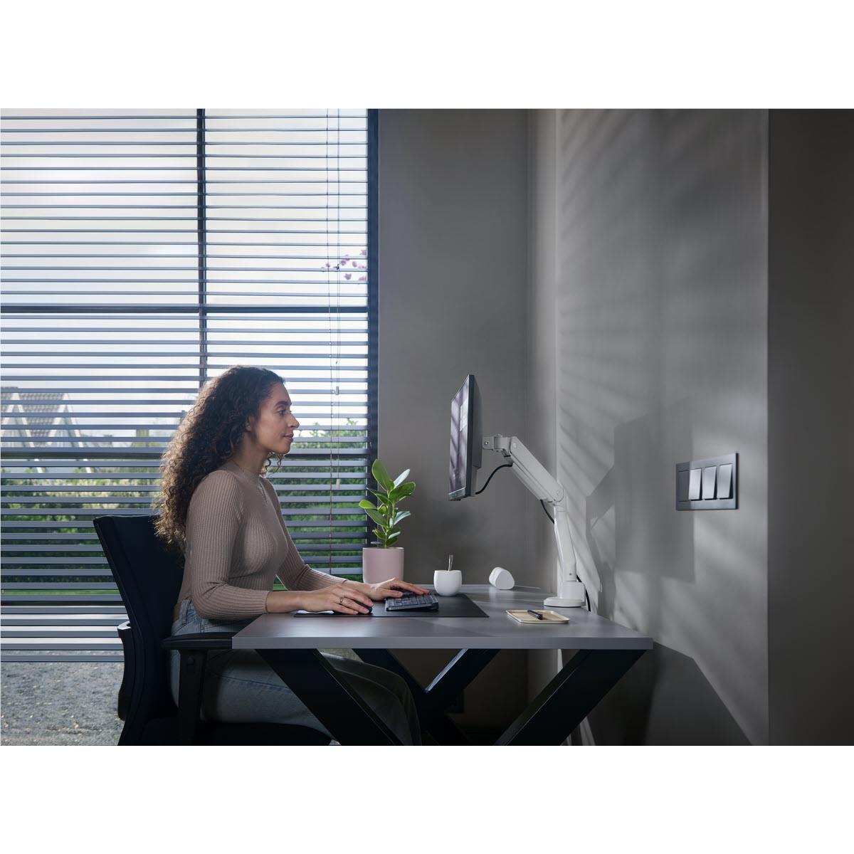 One For All Solid Series Single Monitor Arm (White)