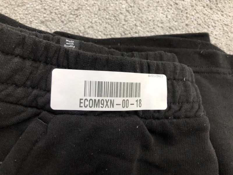 Puma Shorts Mens Medium Black Bermuda Activewear Running Jogging Logo Casual