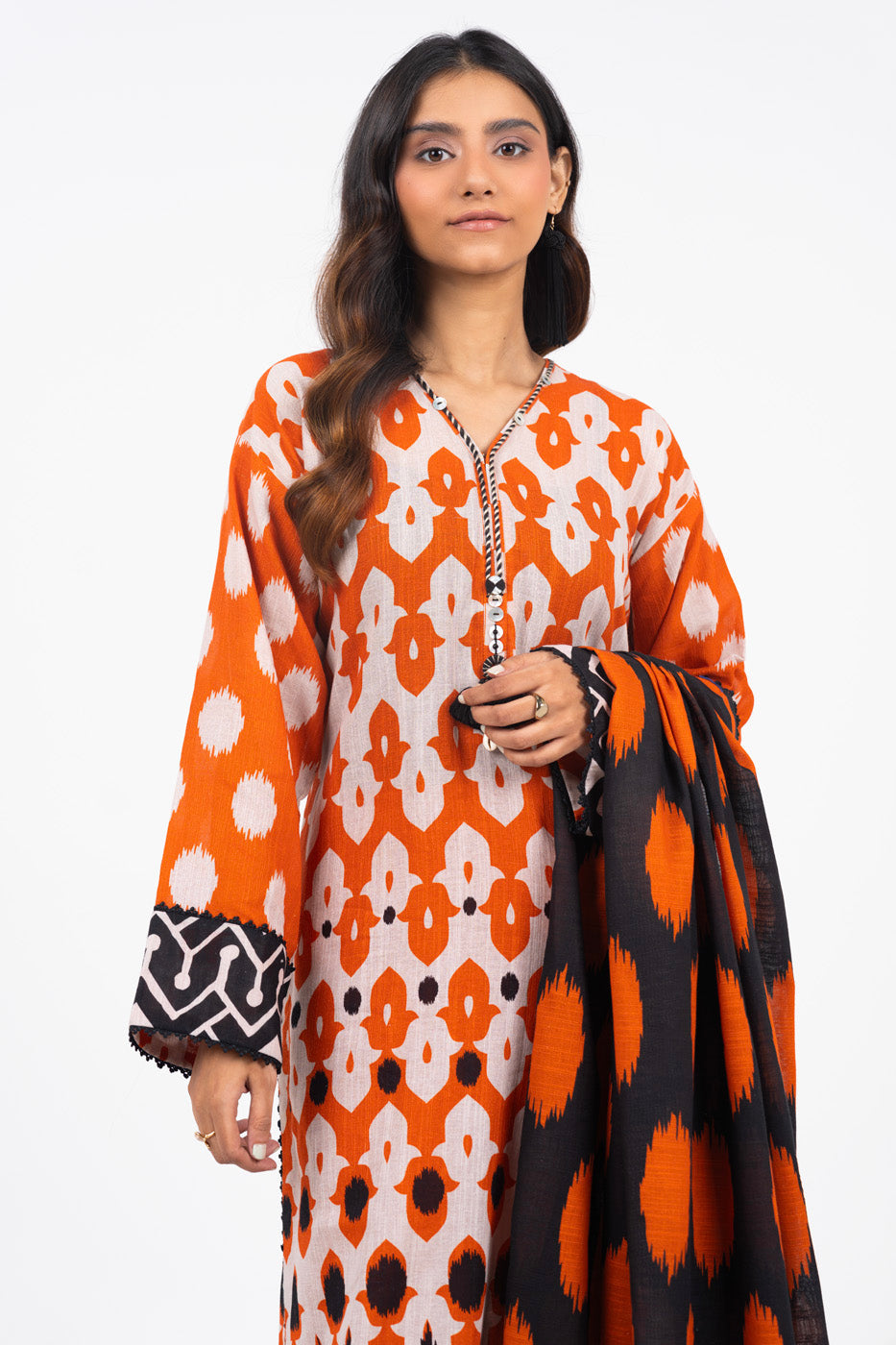 3 Piece Printed Khaddar Suit With Light Khaddar Dupatta