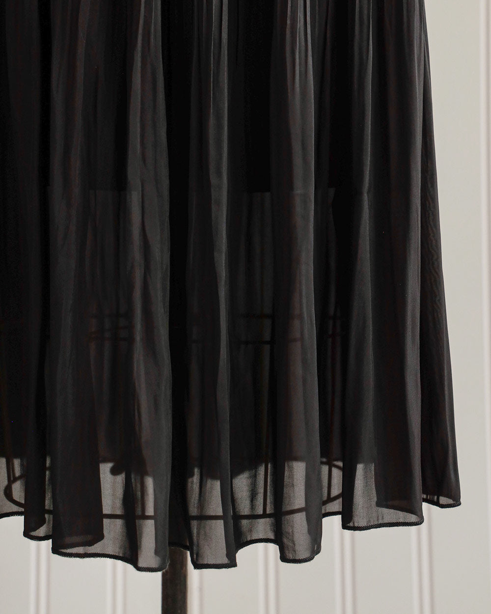 Classic Take Pleated Midi Skirt