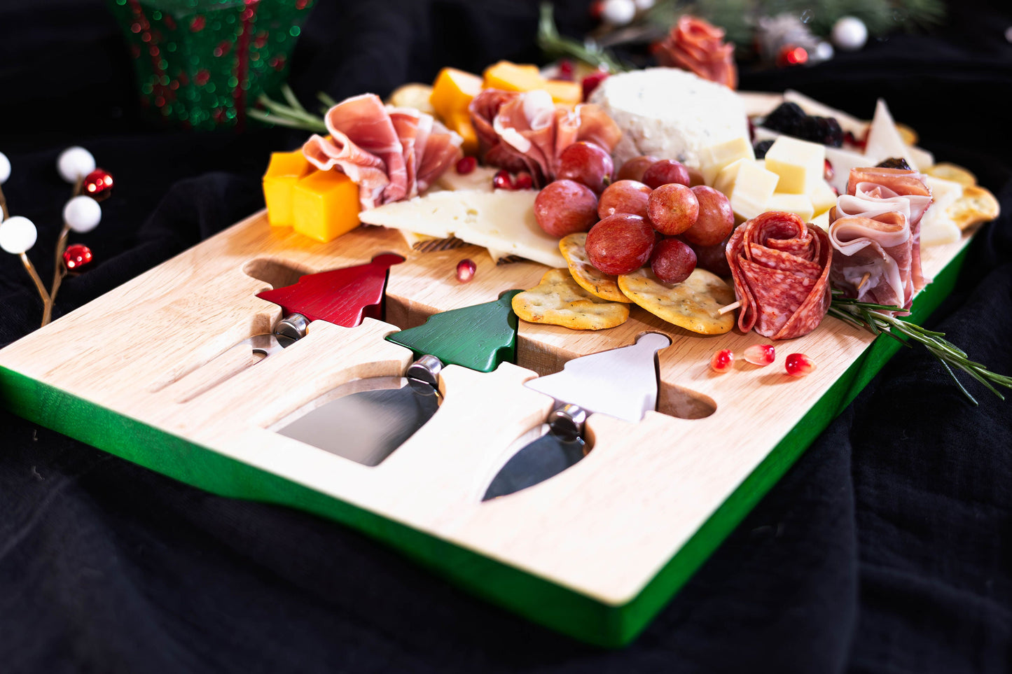 Tootles! By Jeanne Fitz Whimsical Christmas 4pc Service Board w/ Knives - Green