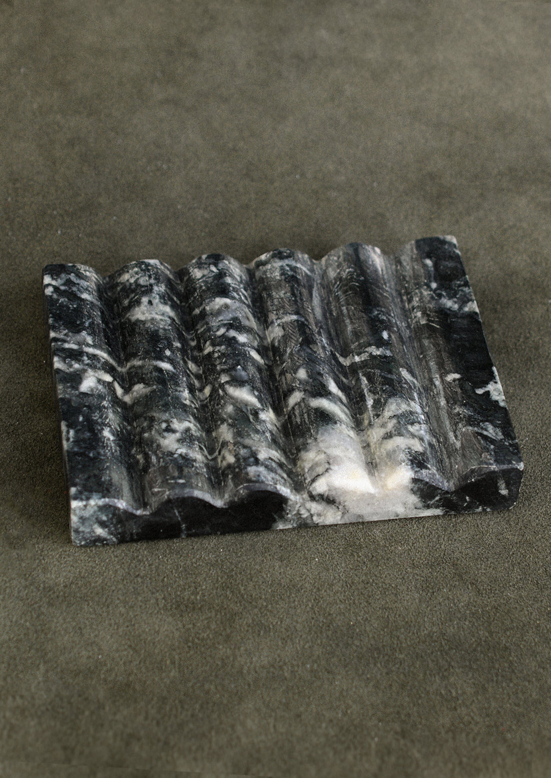 Scalloped Marble Soap Dish