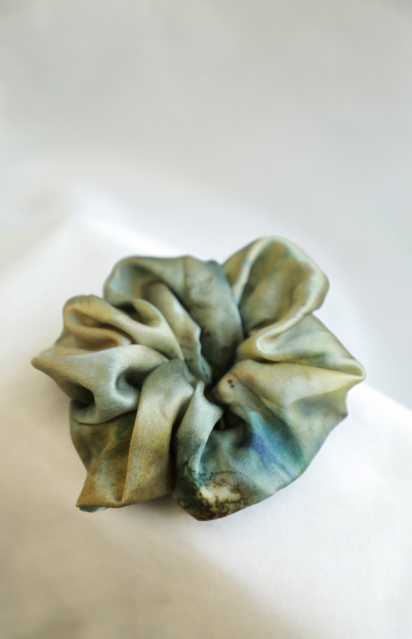 Botanical Print RESTORATIVE HAIR SCRUNCHIE SET / Set of 3