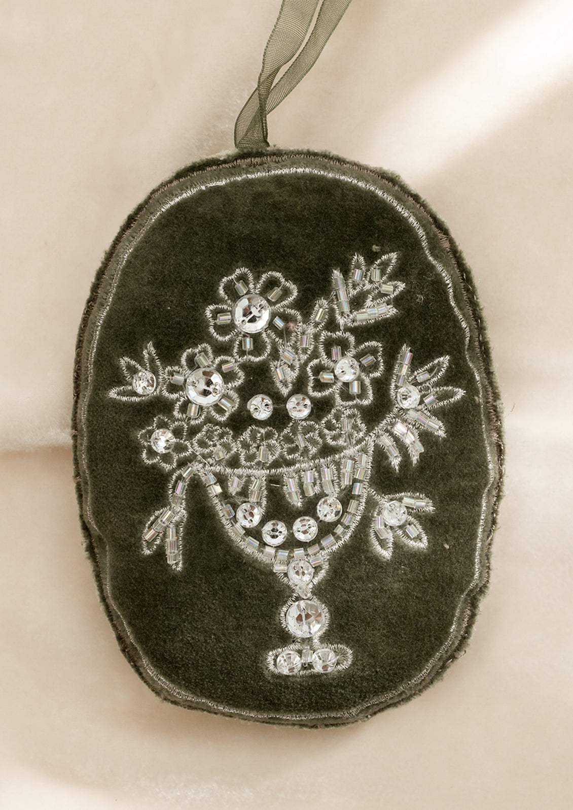 Flower Vase Velvet Ornament