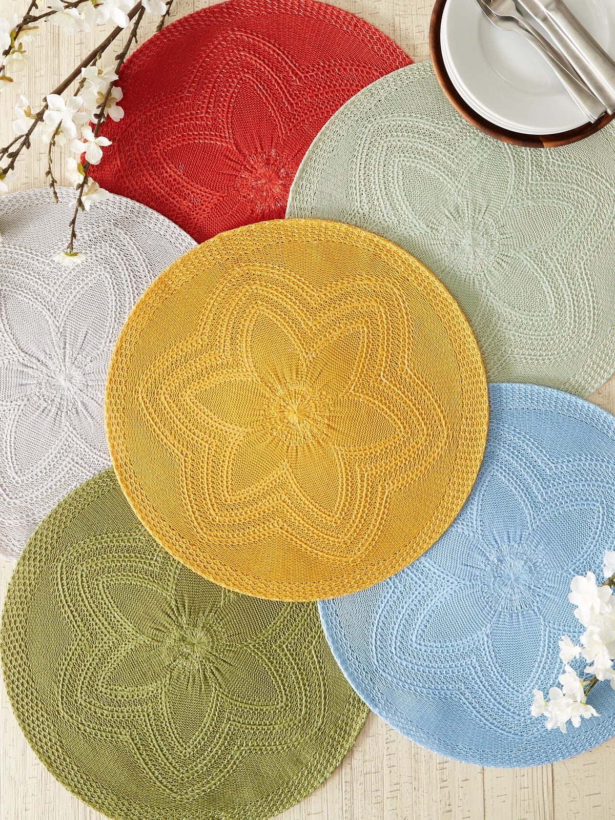 Light Gray Floral Pp Woven Round Placemats, Set Of 6