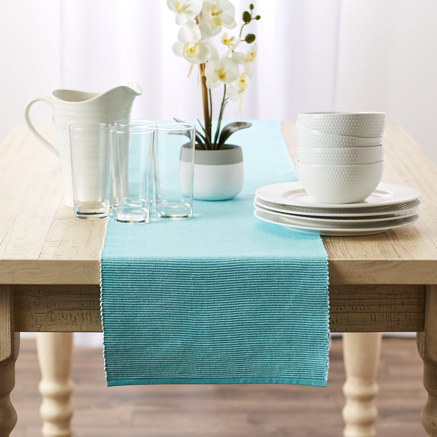 Aqua/White 2-Tone Ribbed Table Runner 13X72