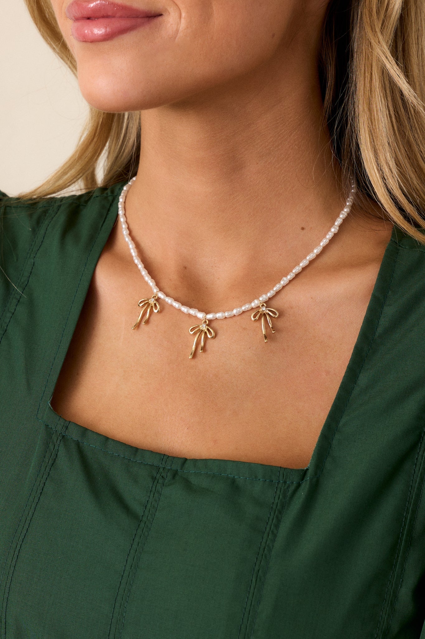 The Road Not Taken Gold & Ivory Pearl Necklace