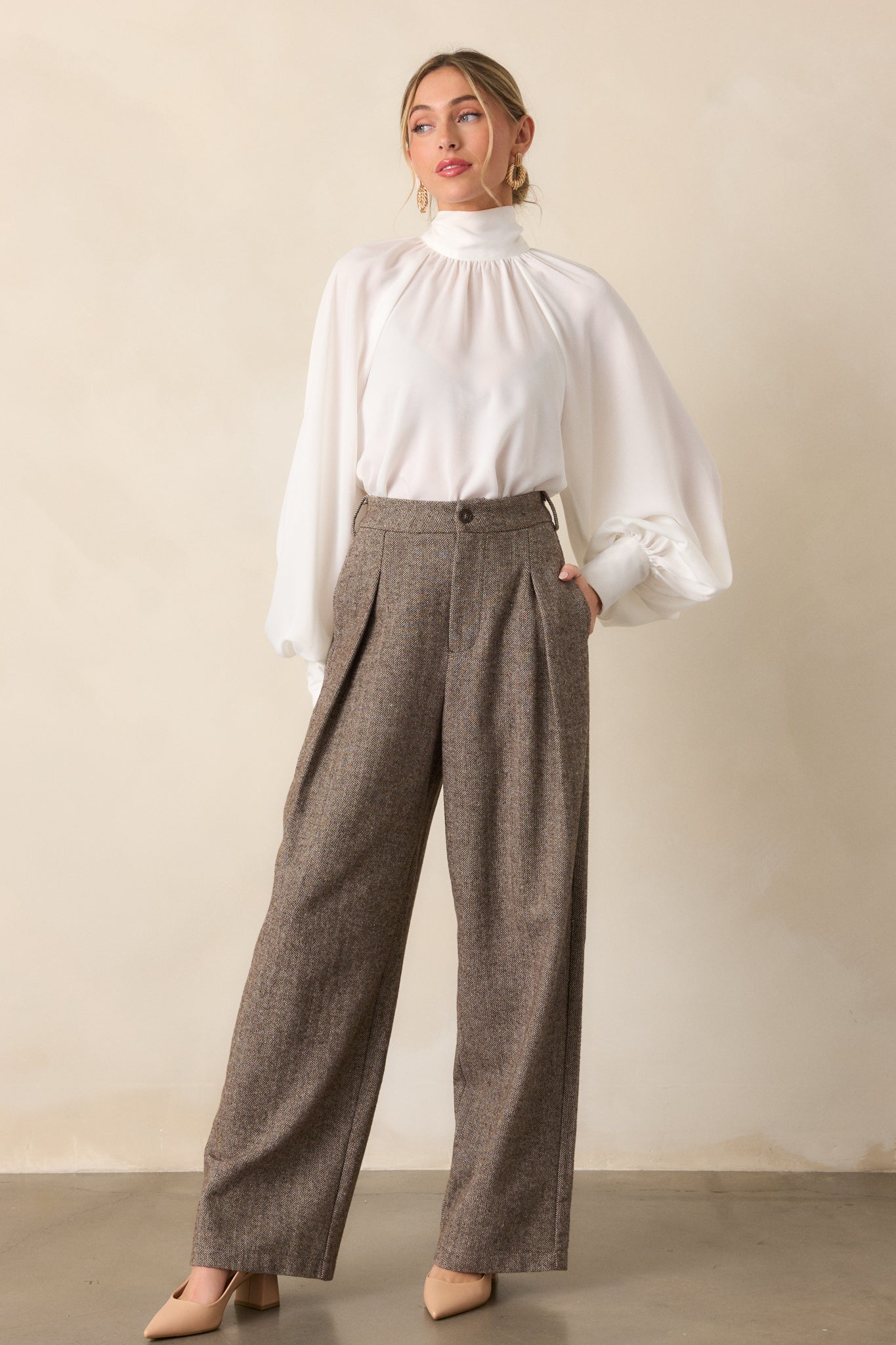 World Class White Bow Tie Blouse