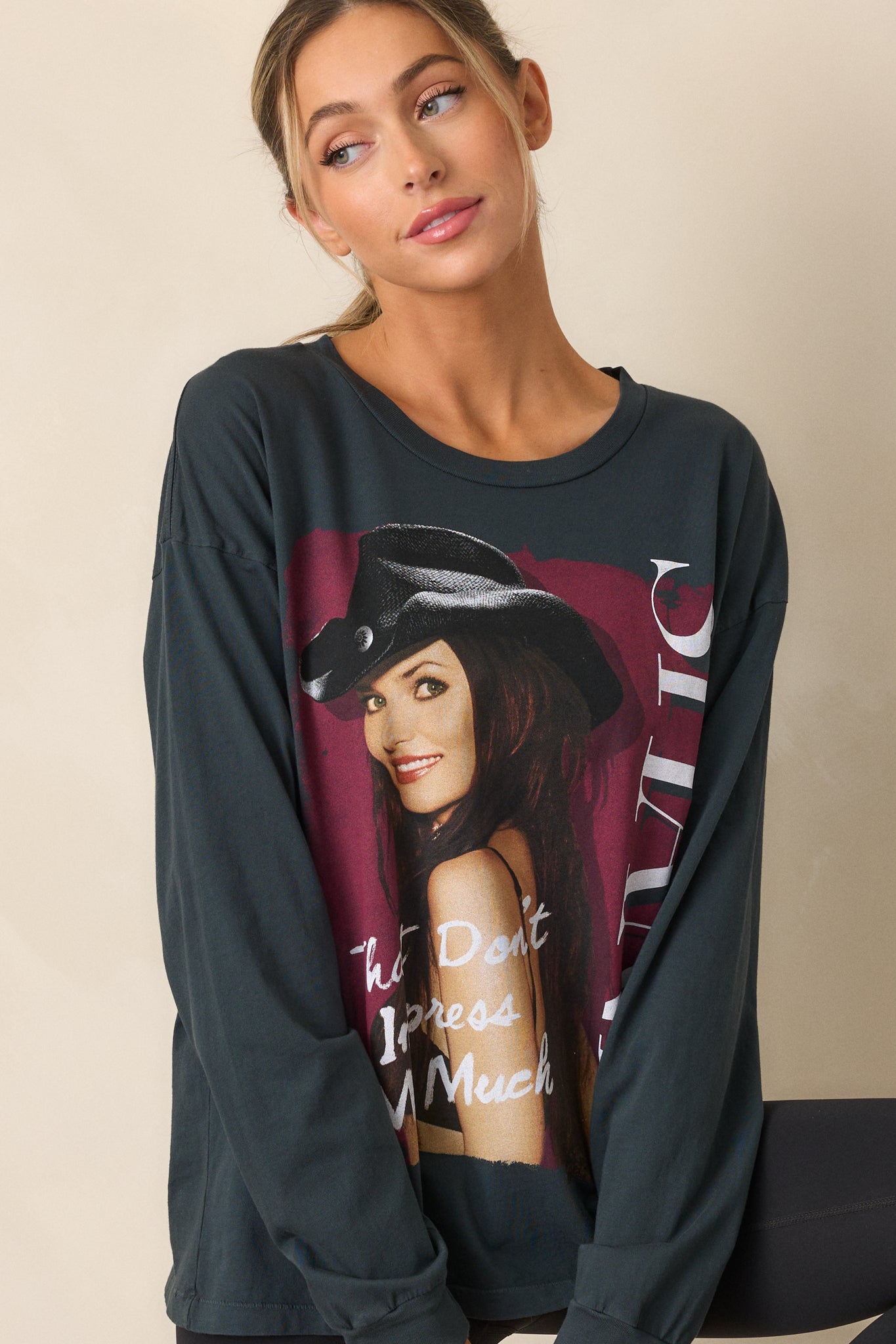 Shania Twain That Don't Impress Me Much Vintage Black Long Sleeve Tee
