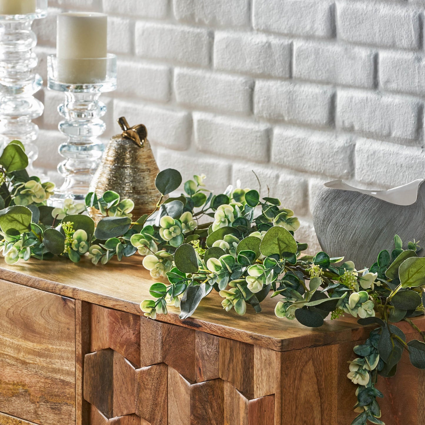 Xylar 5-Inch Leaves Garland