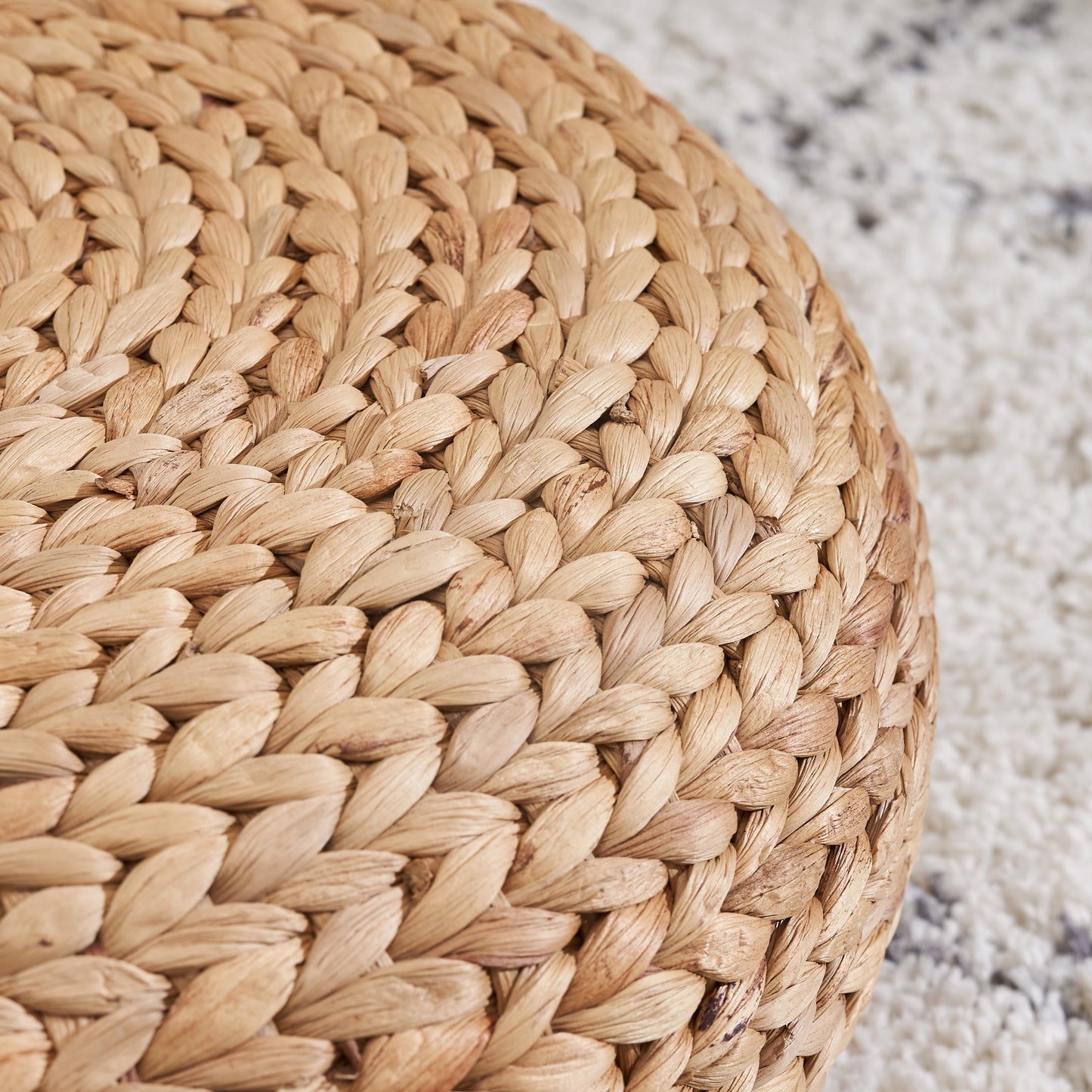 Woven Tatami Floor Cushion with Round Shape