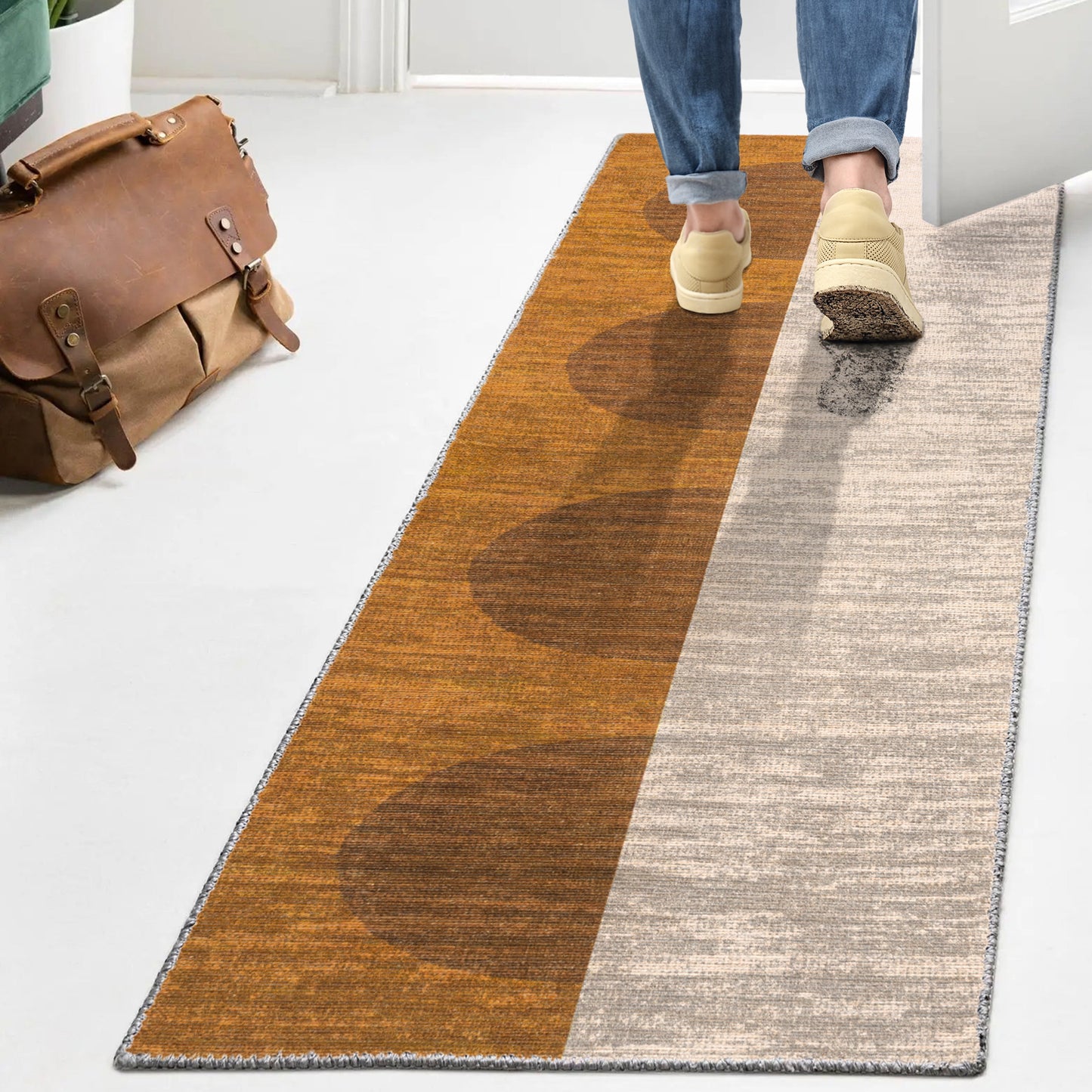 Demie Minimalist Graphic Circle Machine-Washable Area Rug