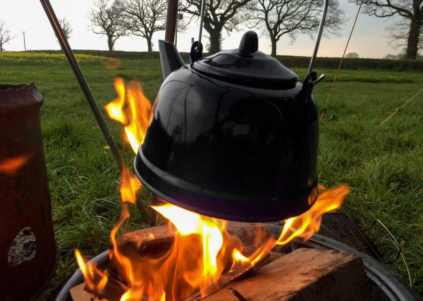 Wildtrak Premium Enamel 2.5L/25cm Kettle Water Boiler (Black)