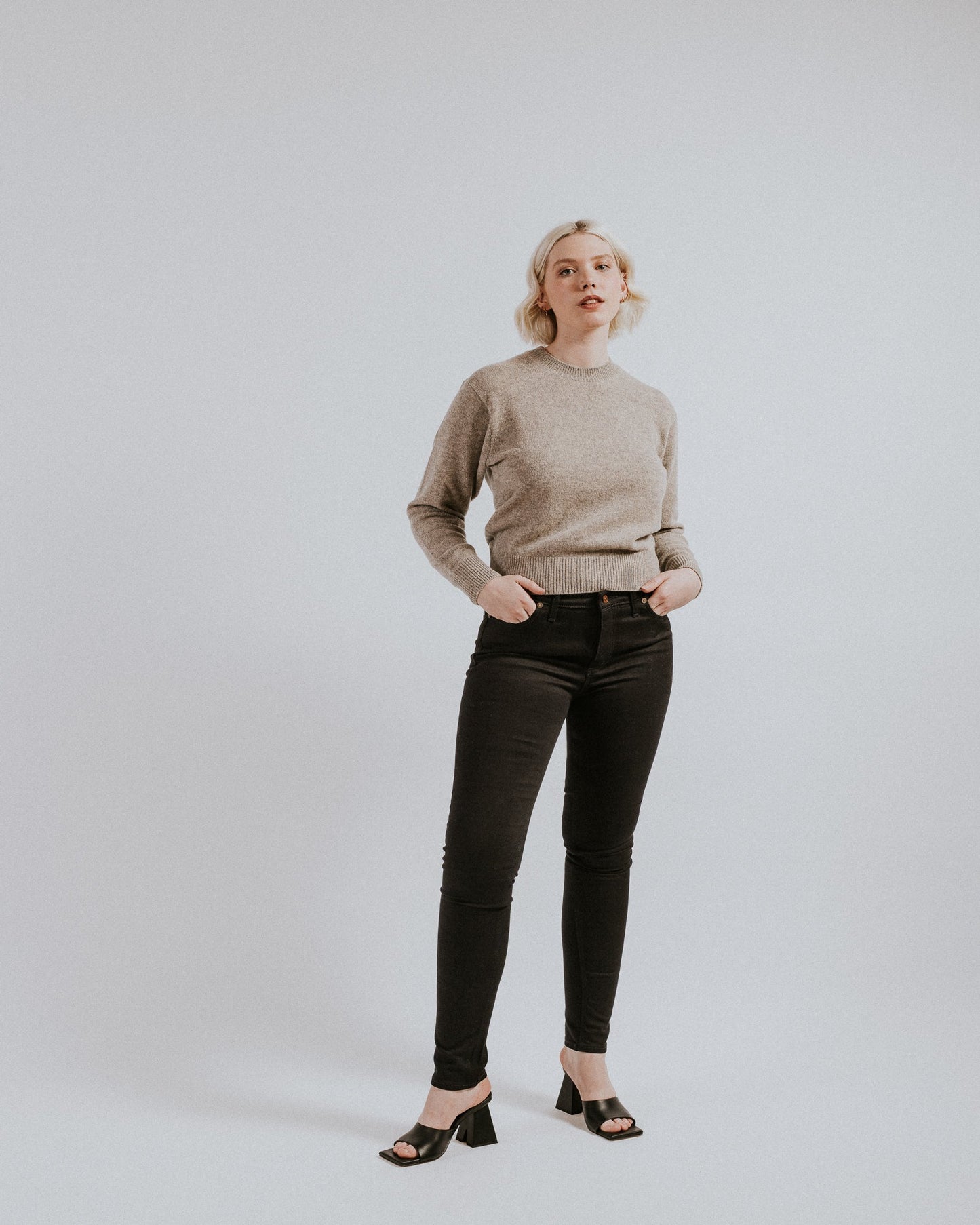 The Dina - Black Stretch