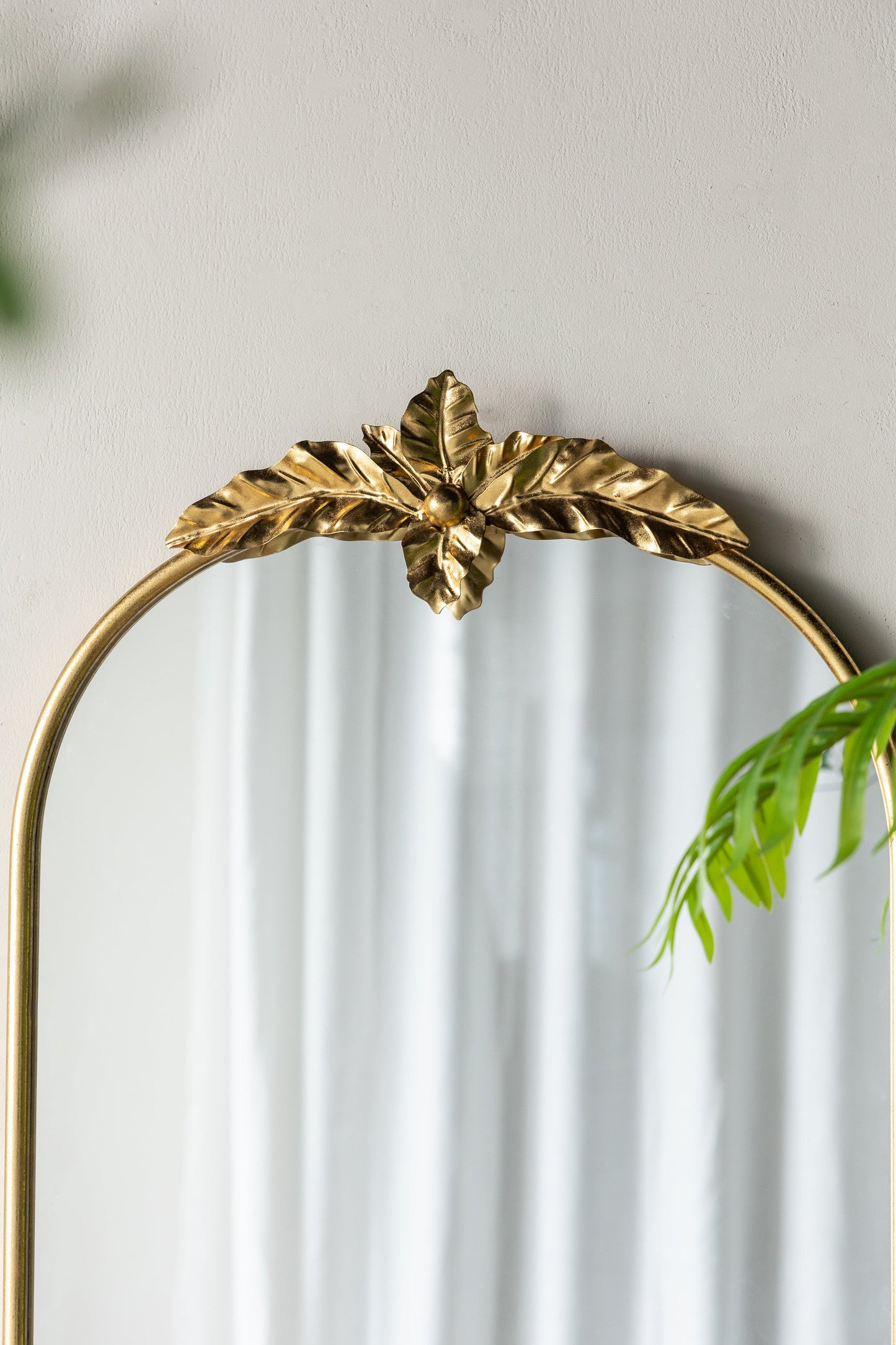 Wonderer Arched Wall Mirror with Metal Frame