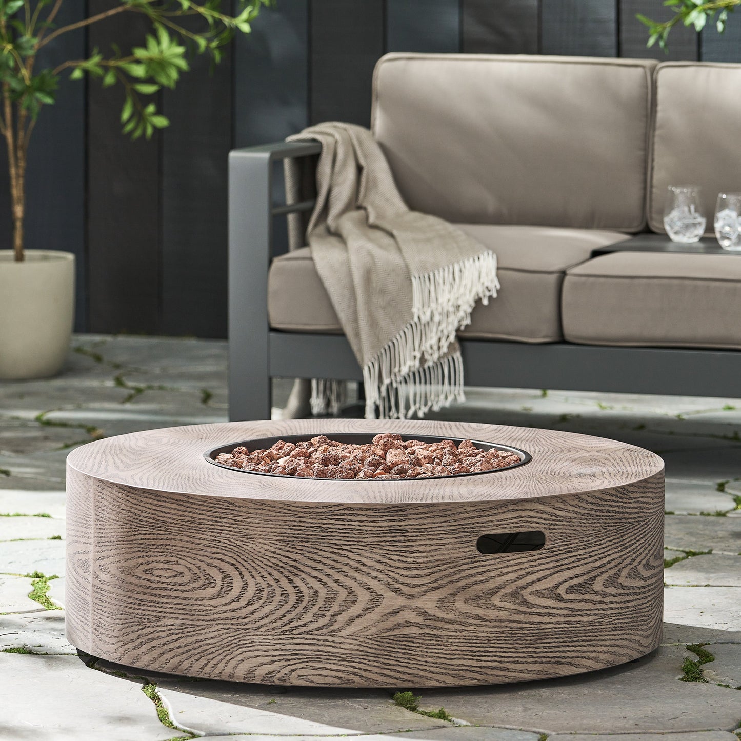 Outdoor Round Firepit with Iron Frame