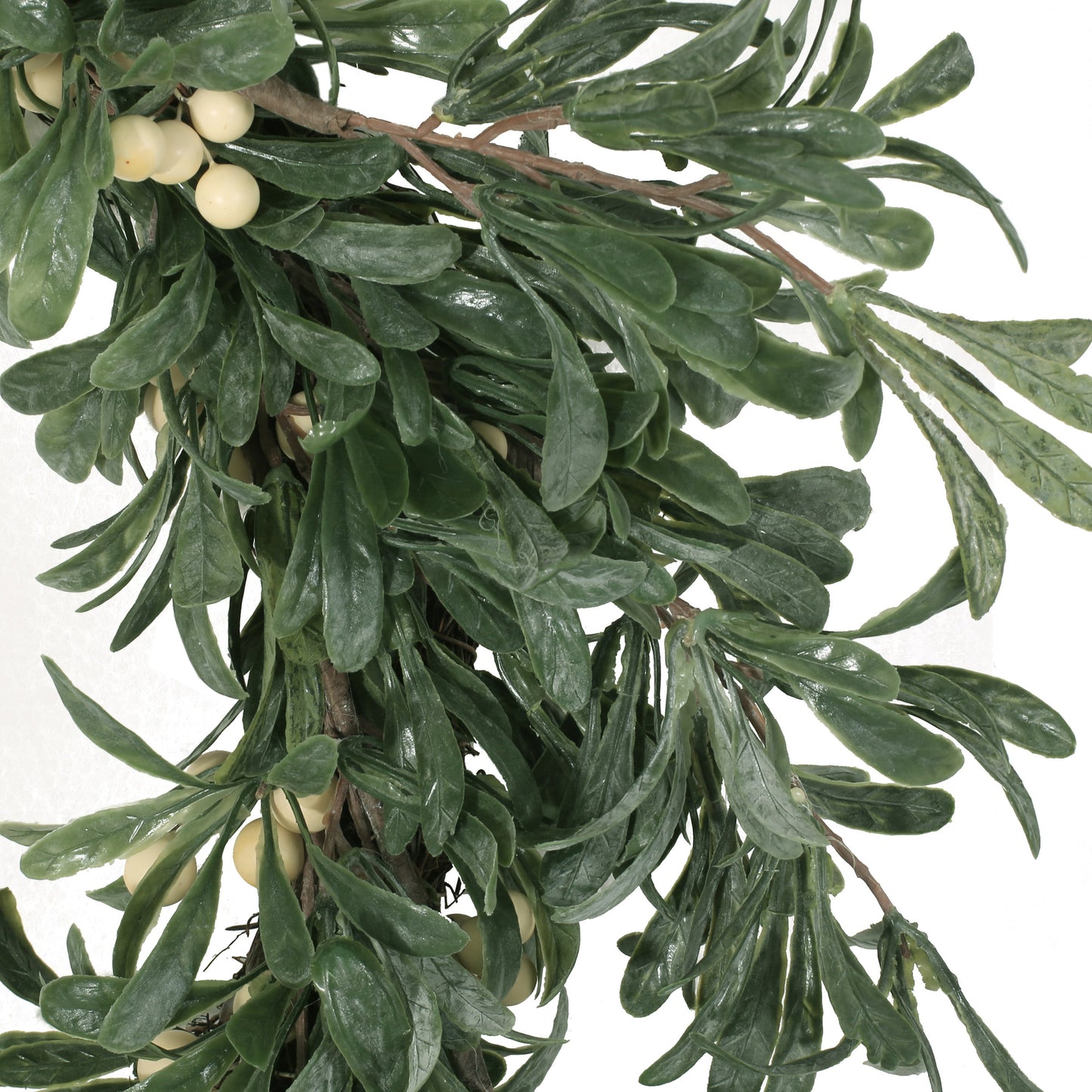 Donza 29-inch Snowberry Wreath