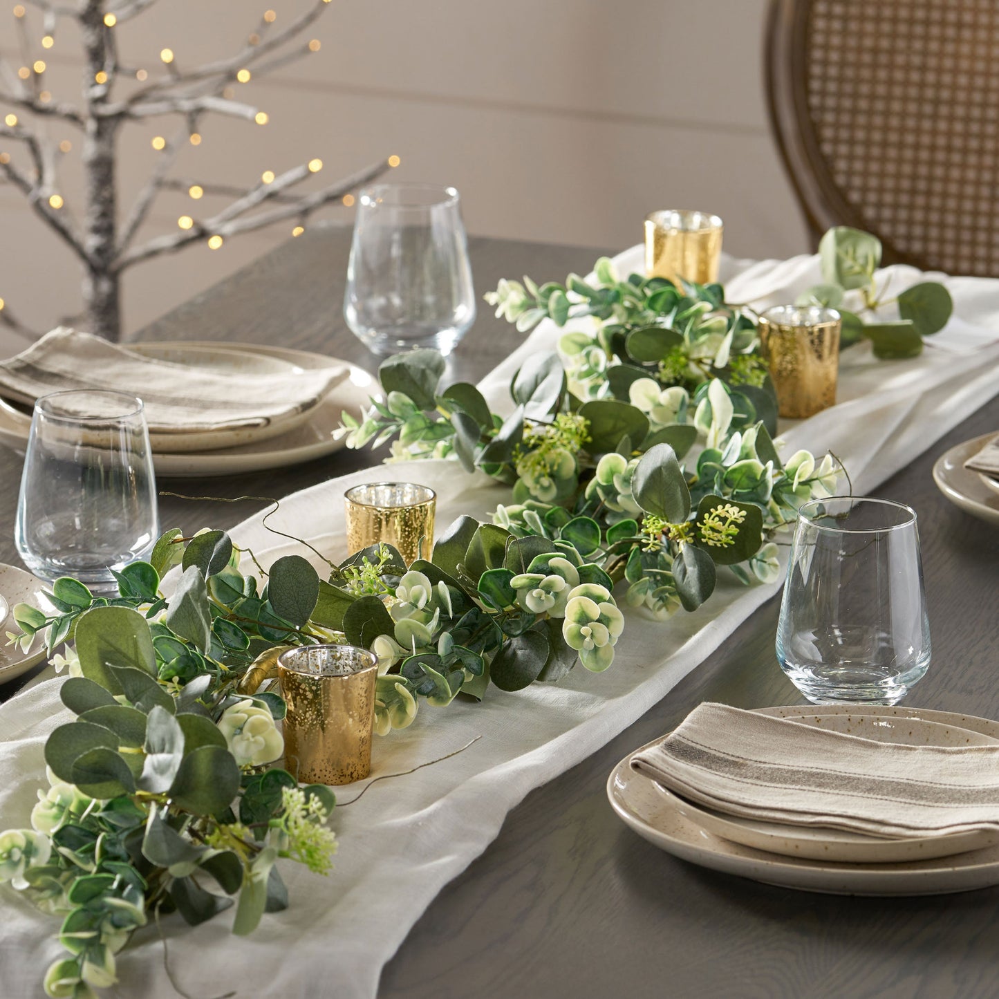 Xylar 5-Inch Leaves Garland