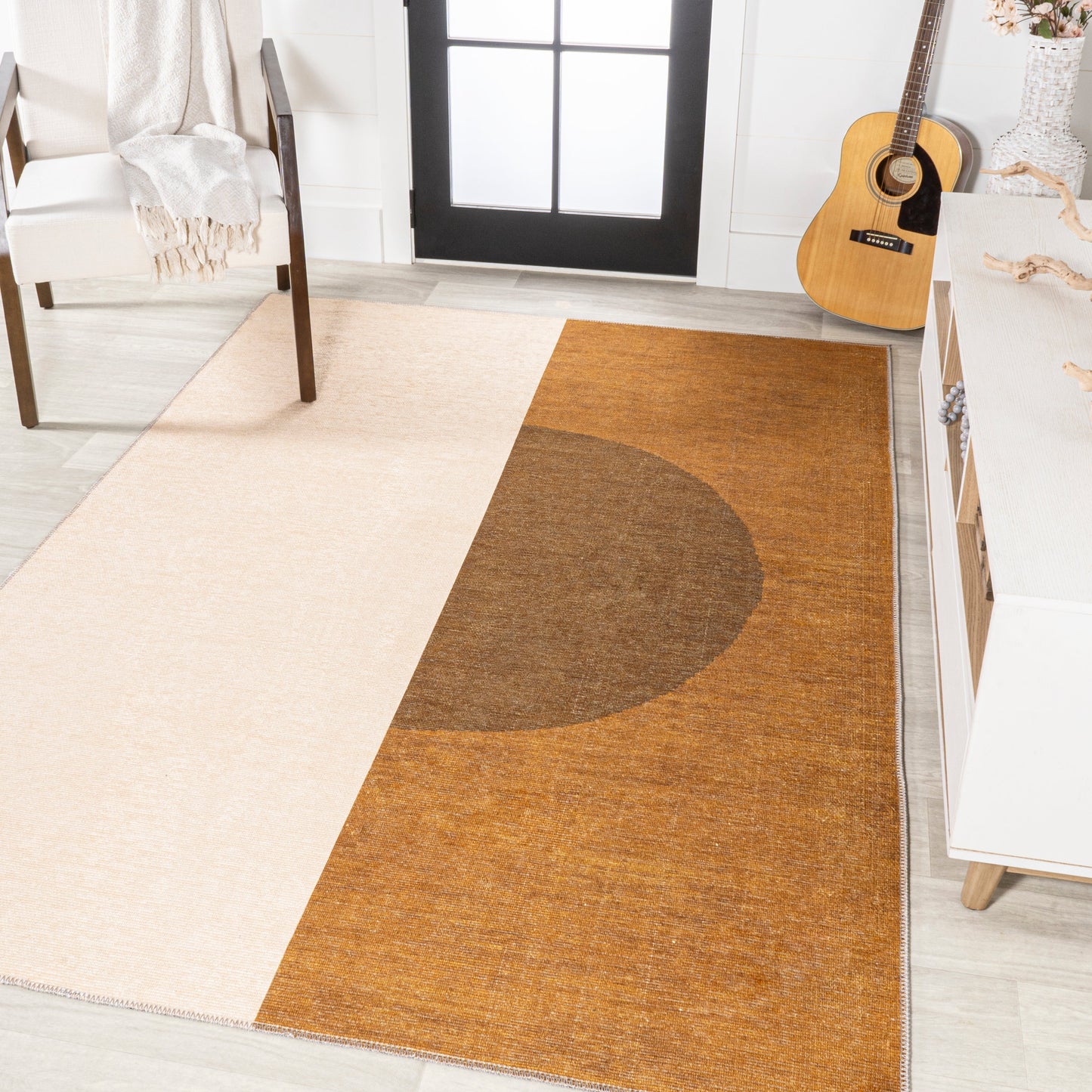 Demie Minimalist Graphic Circle Machine-Washable Area Rug