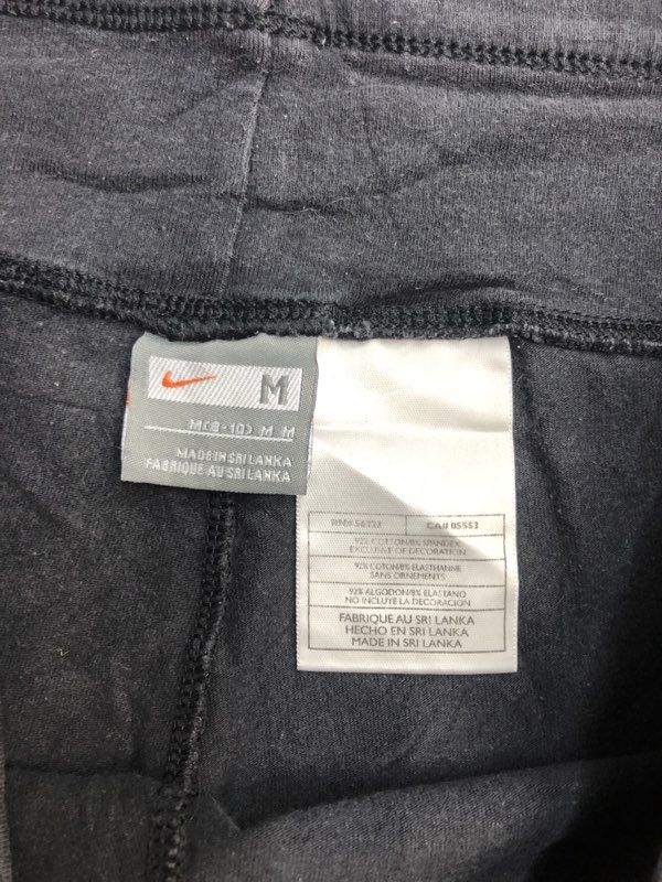 Nike Shorts Mens Medium Black Bermuda Activewear Running Traing Embroidered Logo