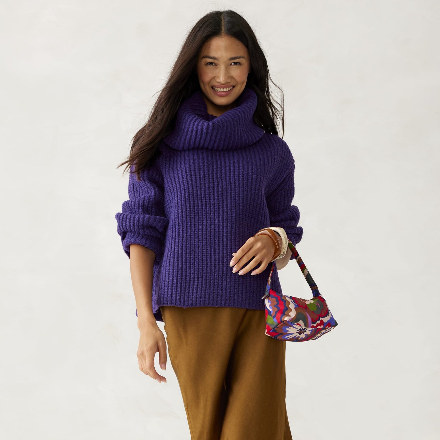 Roxbury Crescent Crossbody
