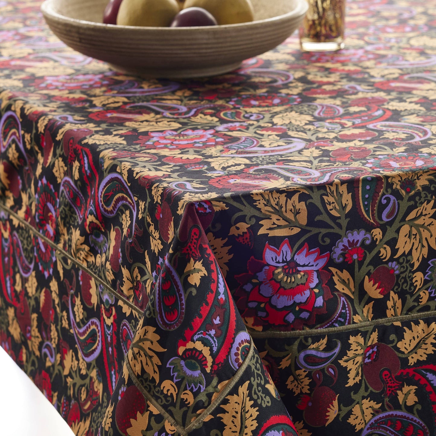 60" x 90" Tablecloth