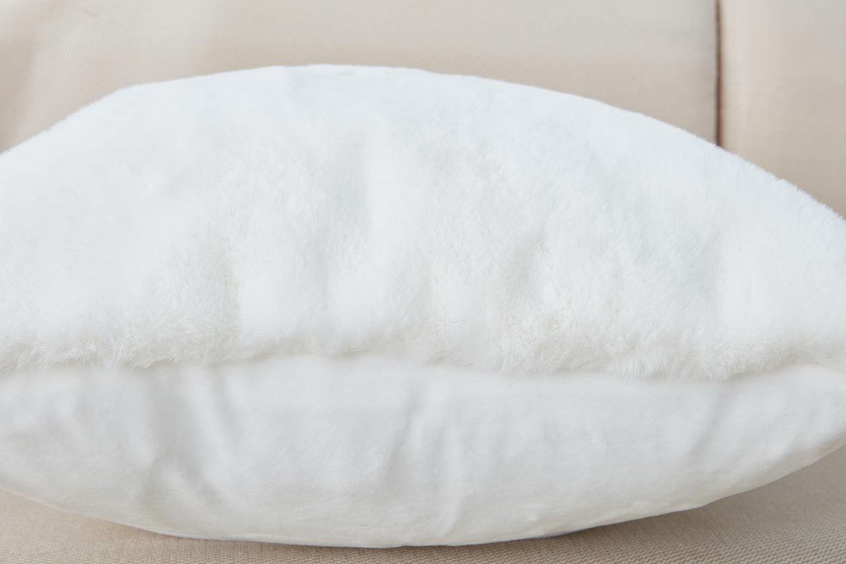 Floryn Luxury Chinchilla Faux Fur Pillow, 18" x 18"