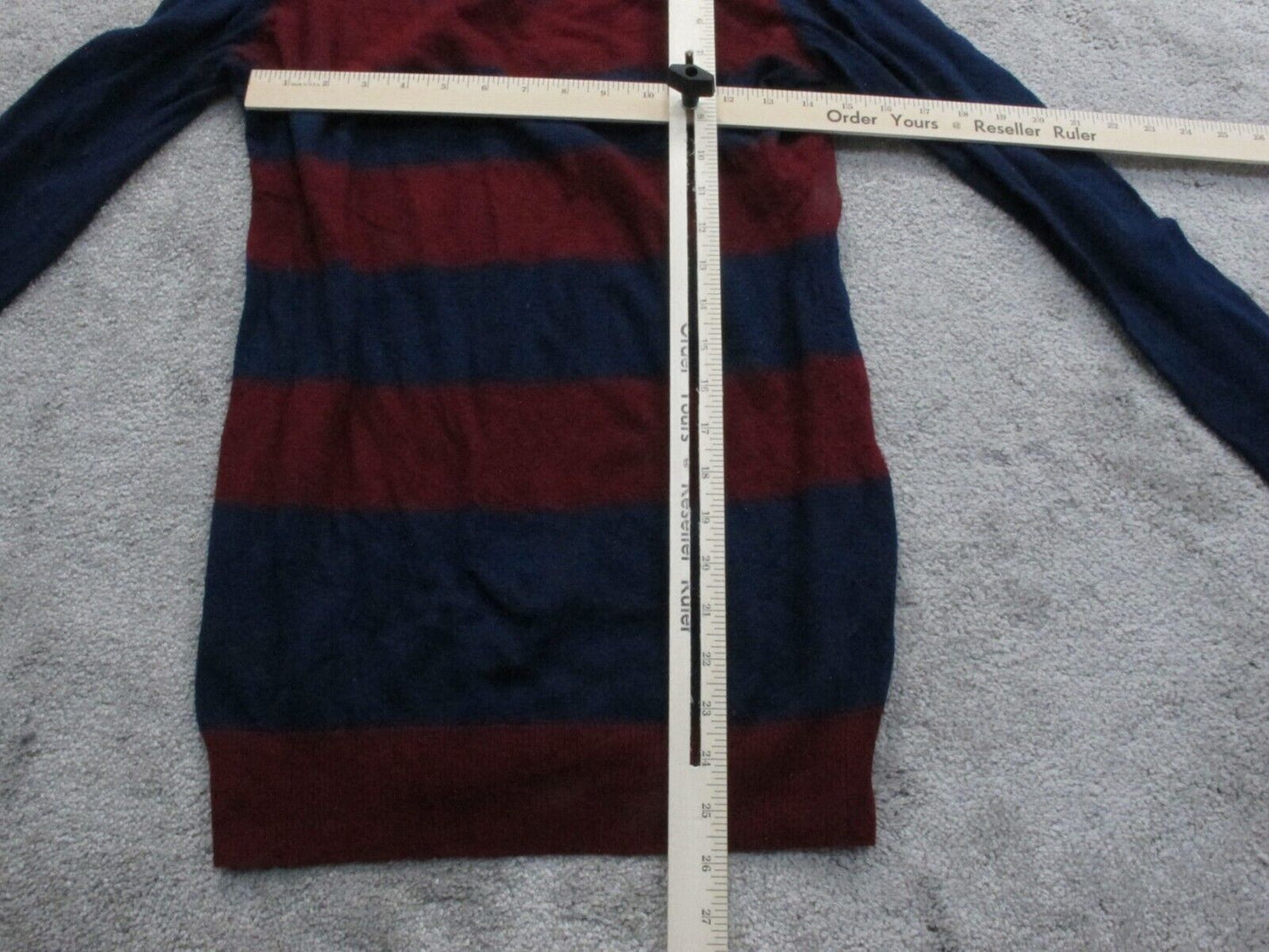 Forever 21 Womens Pullover Sweater Long Sleeves Striped Blue Red Size Medium