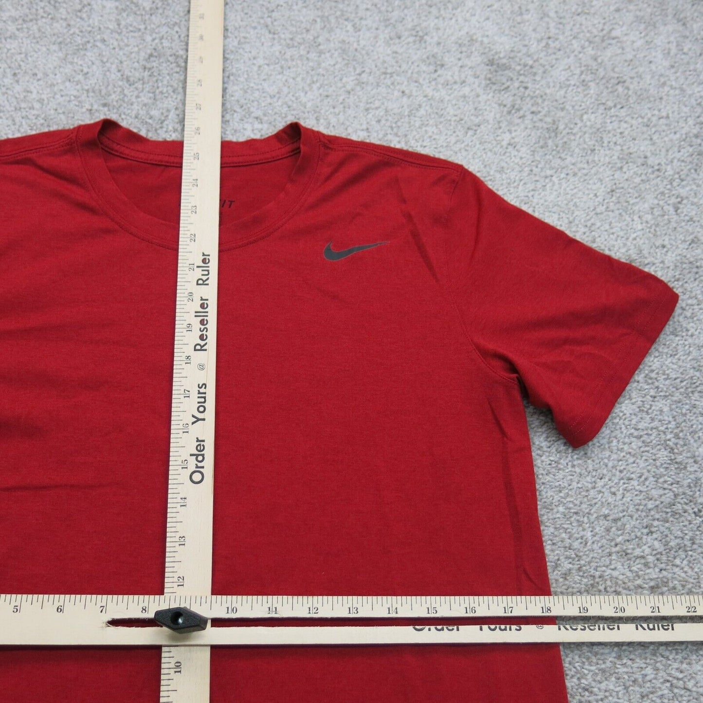 Nike Dri Fit Men T Shirt Crew Neck Short Sleeve Pullover Tee Logo Red Size Small