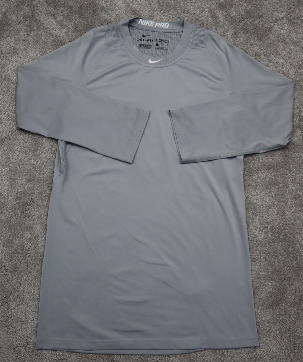 Nike Athletics T-Shirt Youth Boys Small Gray Long Sleeves Dri Fit Sports T-Shirt
