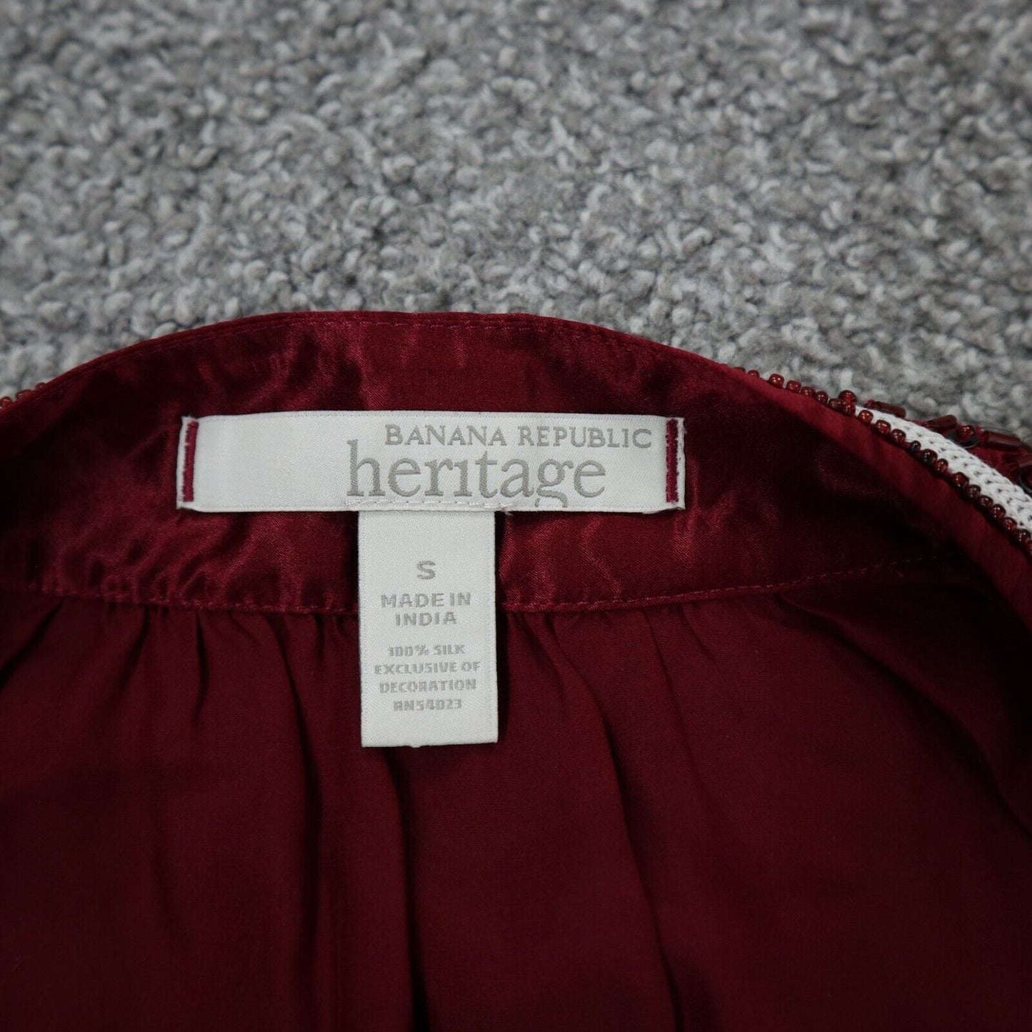 Banana Republic Heritage Women Blouse Top Cap Sleeves Split V Neck Red SZ Small