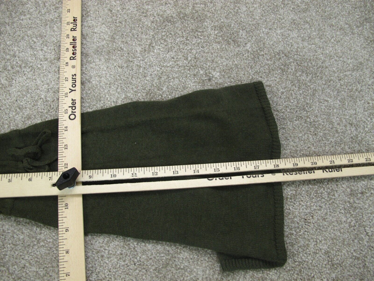 American Eagle Outfitter Womens Pullover Sweater Long Sleeves Olive Green Size M
