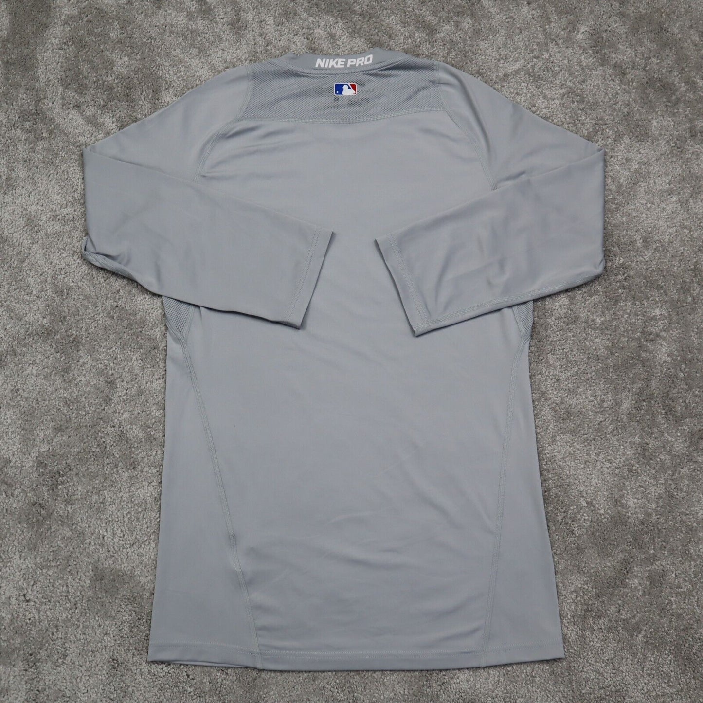 Nike Athletics T-Shirt Youth Boys Small Gray Long Sleeves Dri Fit Sports T-Shirt