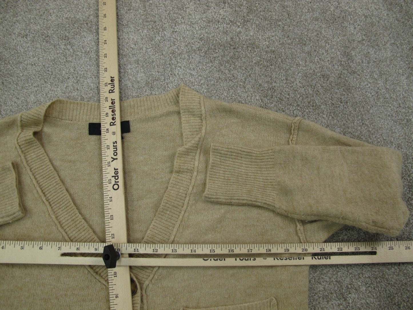 Forever 21 Womens Cardigan Sweater Front Button Long Sleeves Beige Size 0X
