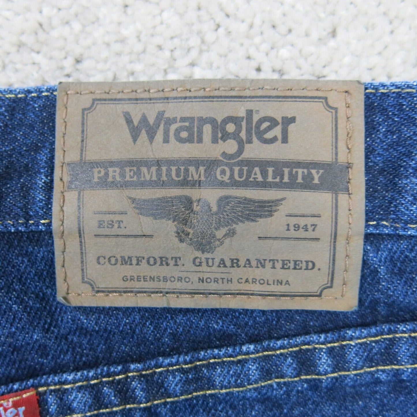 Wrangler Mens Jeans Straight Leg High Rise 100% Cotton Pockets Blue Size W48XL30