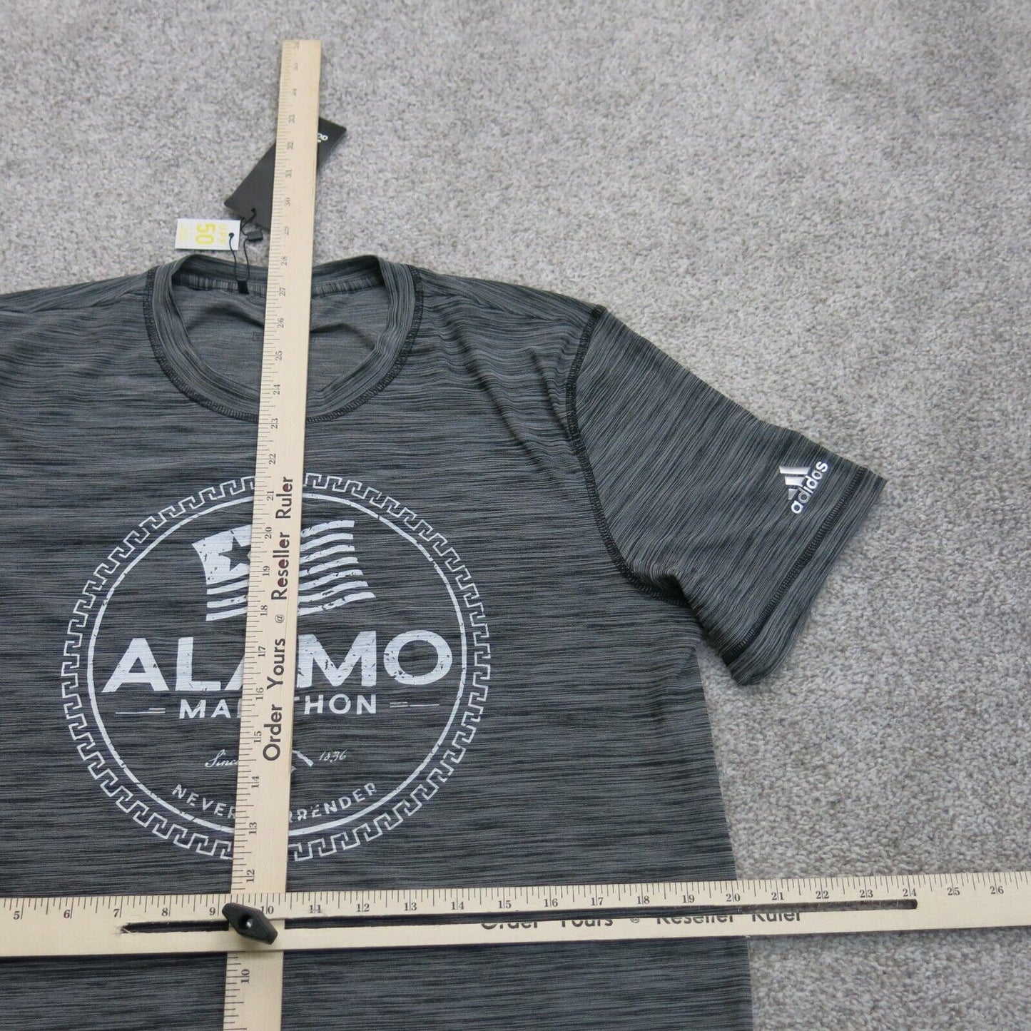 NWT Adidas Mens Graphic T Shirt Short Sleeves Crew Neck Logo Gray Size Medium