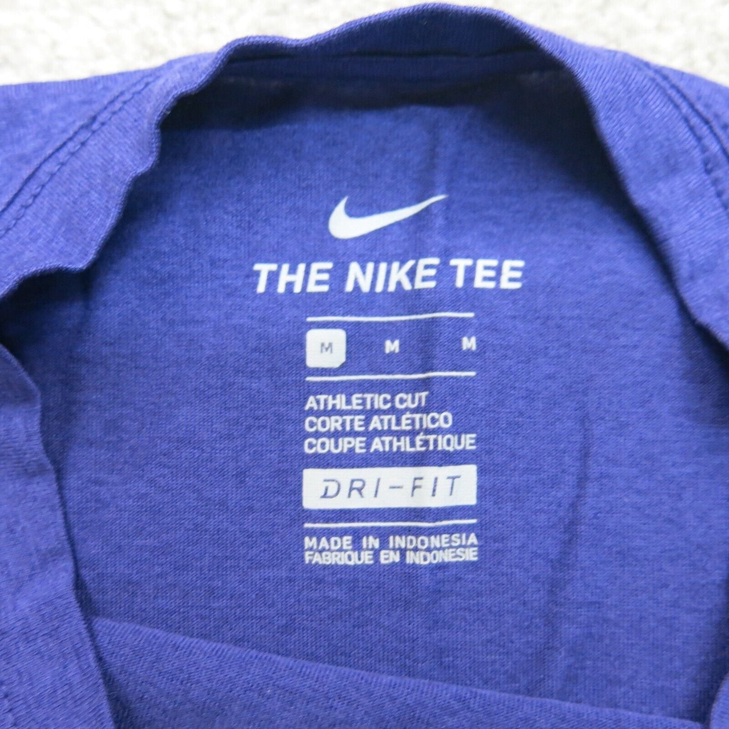 The Nike Tee Mens Dri Fit Pullover T Shirt Crew Neck Short Sleeve Blue Size M