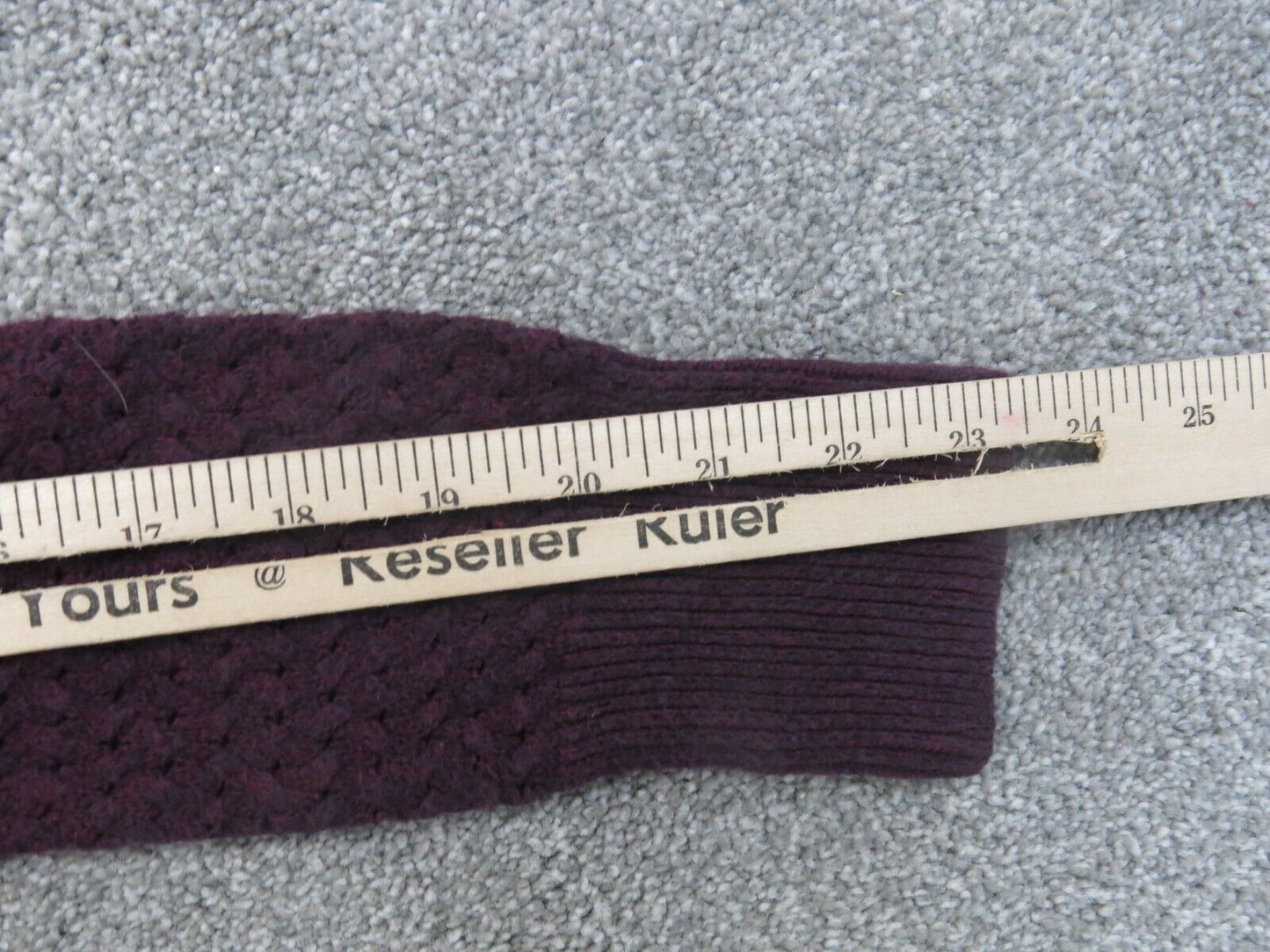 American Eagle Womens Sweater Knitted Round Neck Long Sleeves Maroon Size Medium
