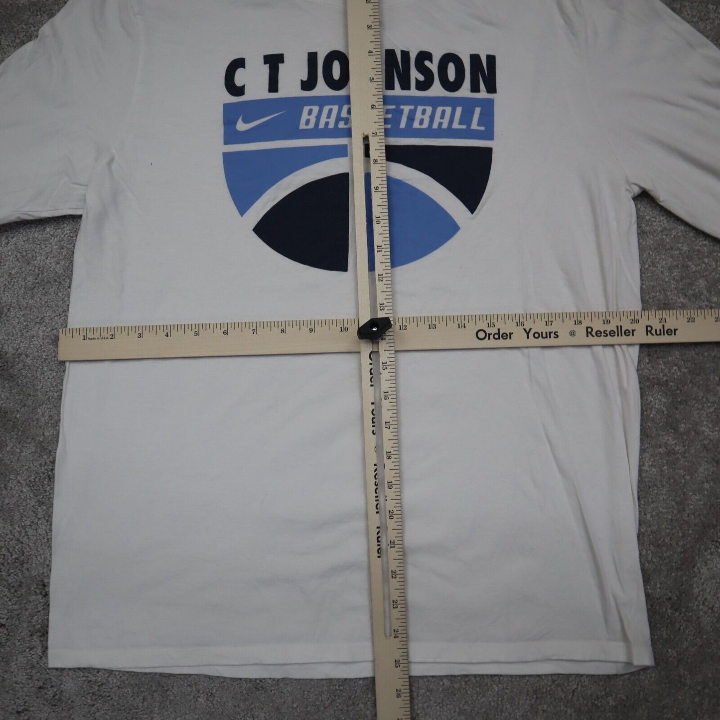 Nike Sports T-Shirt Youth Boys Large Cream Graphic CT JOHNSON Basketball T-Shirt