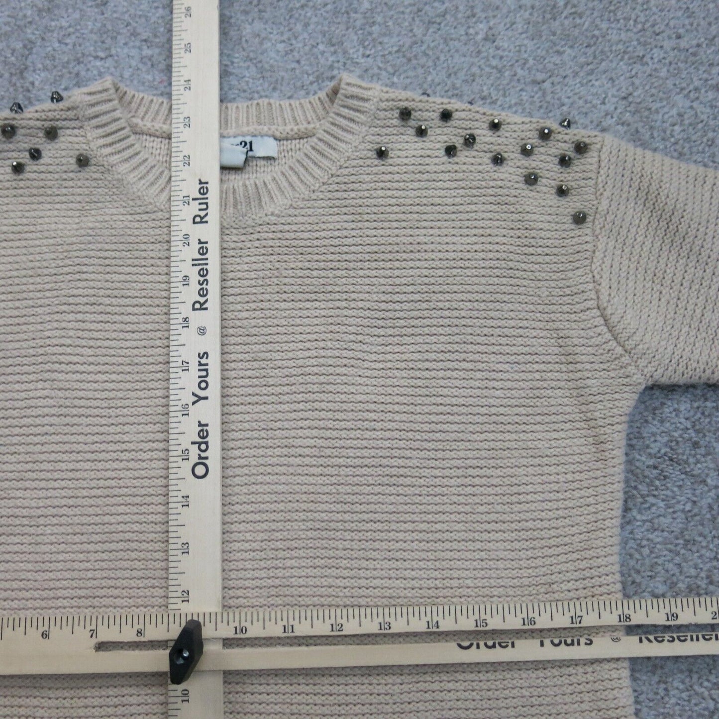 Forever 21 Womens Pullover Knitted Sweater Crew Neck Long Sleeve Beige SZ Small