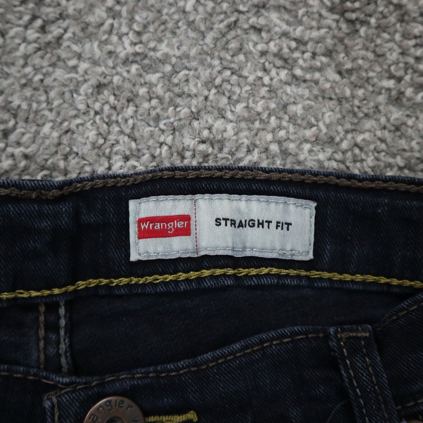 Wrangler Mens Jeans Straight Fit Jeans Mid Rise Pockets Blue Size W33XL30
