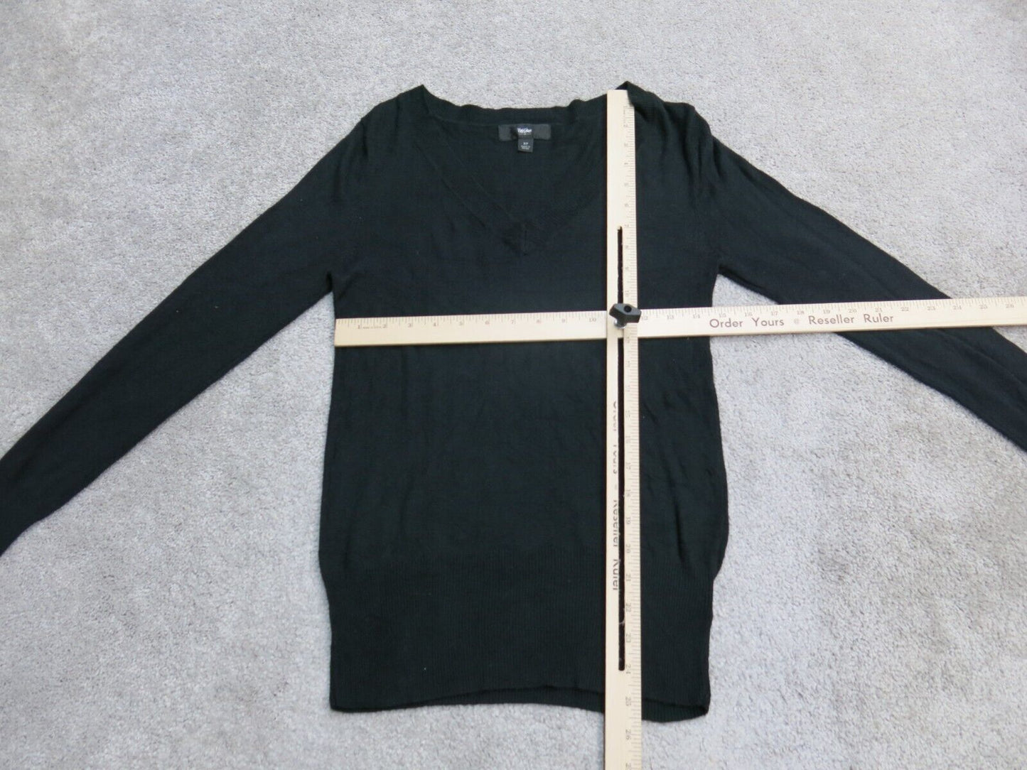 Mossimo Womens Pullover Knitted Sweater V Neck Long Sleeve Black Size Small