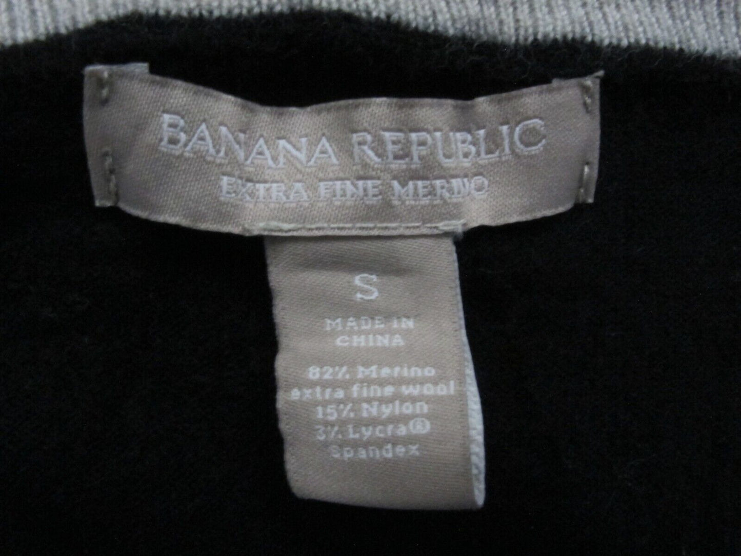 Banana Republic Womens Cardigan Sweater Front Button Long Sleeves Black Size S