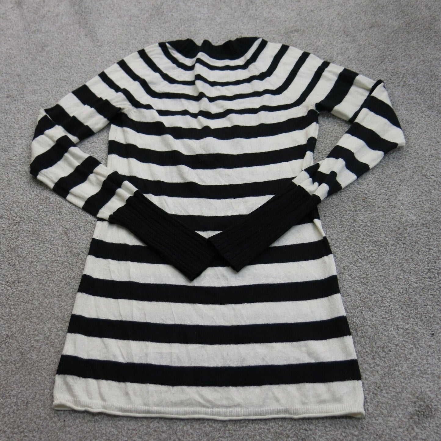American Eagle Womens Pullover Sweater V Neck Striped White Black Size Medium
