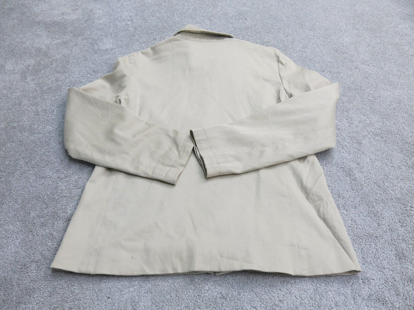 Ann Taylor Womens Blazer Coat Snap Button Long Sleeves Pockets Beige Size Medium