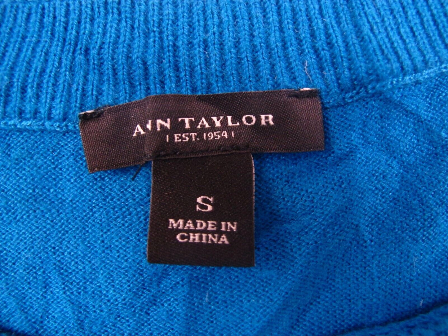 ANN Taylor Womens Pullover Knitted Sweater Crew Neck Long Sleeve Blue Size Small