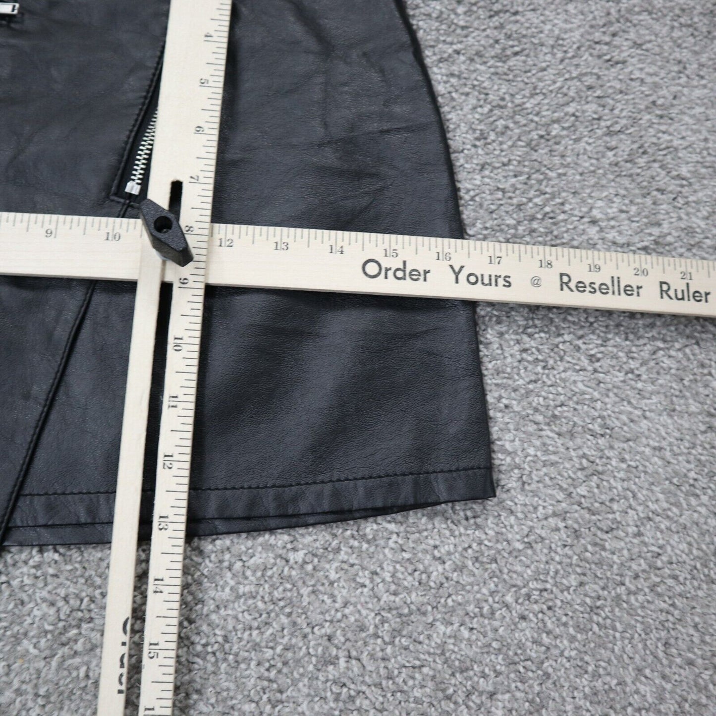 H&M Divided Womens Leather Mini Skirt Side Zipper Pockets Black Size 2